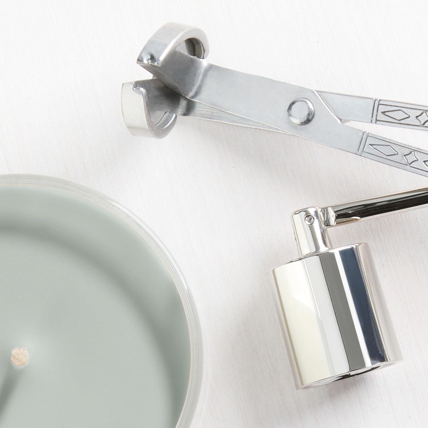 imageYankee Candle Clean Cotton Scented Candle 22oz Large Jar with up to 150 Hour Burn Time Giftable BirthdaysBeach Walk