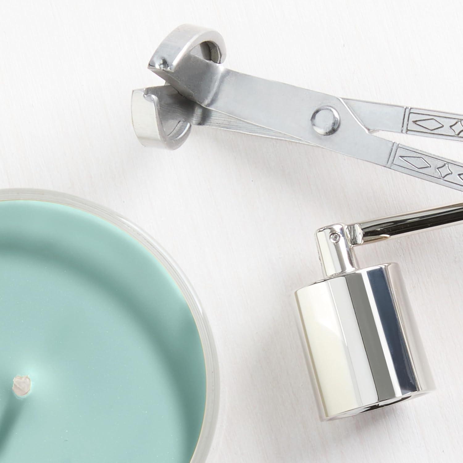 imageYankee Candle Clean Cotton Scented Candle 22oz Large Jar with up to 150 Hour Burn Time Giftable BirthdaysCatching Rays