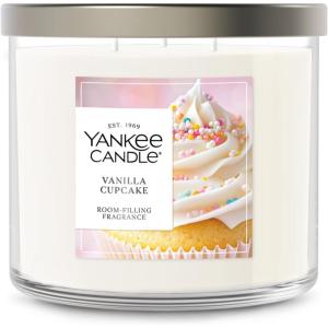 Yankee Candle Large Tumbler Scented Candle with up to 80 Hour Burn Time, Premium Plant Wax Blend for Consistent Burn, 20 oz Tumbler Candle with Room Filling Fragrance, Vanilla Cupcake(White)
